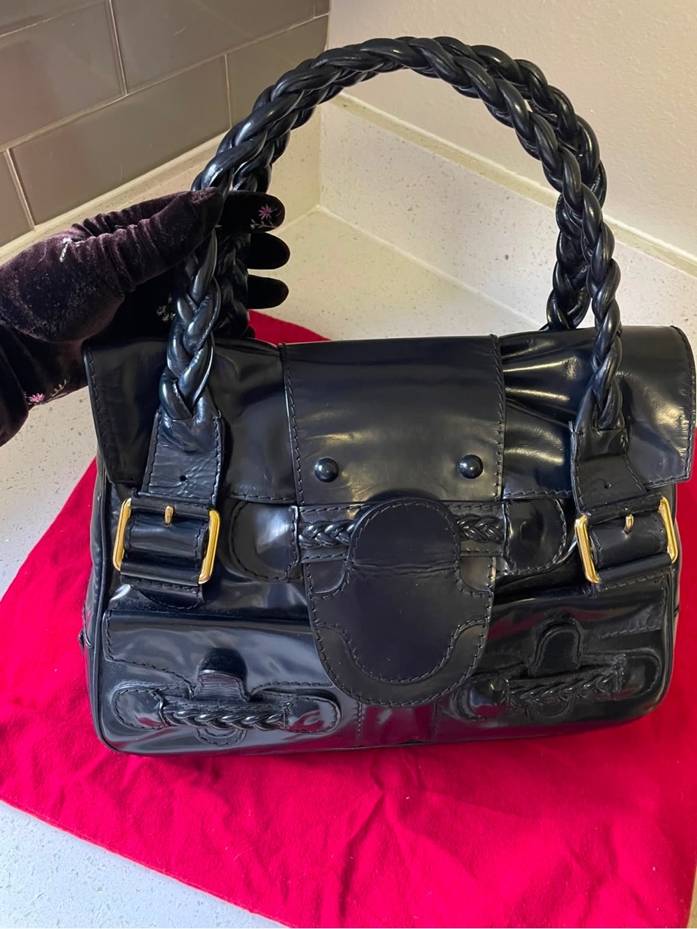 Valentino Garavani Black Patent Braided-Handle Shoulder Bag - Picture 9 of 13